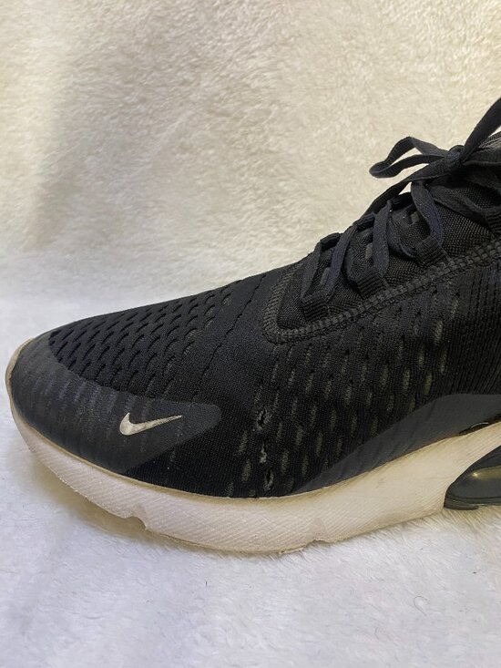 Nike Air Max 270 Size 9.5 (Preowned)